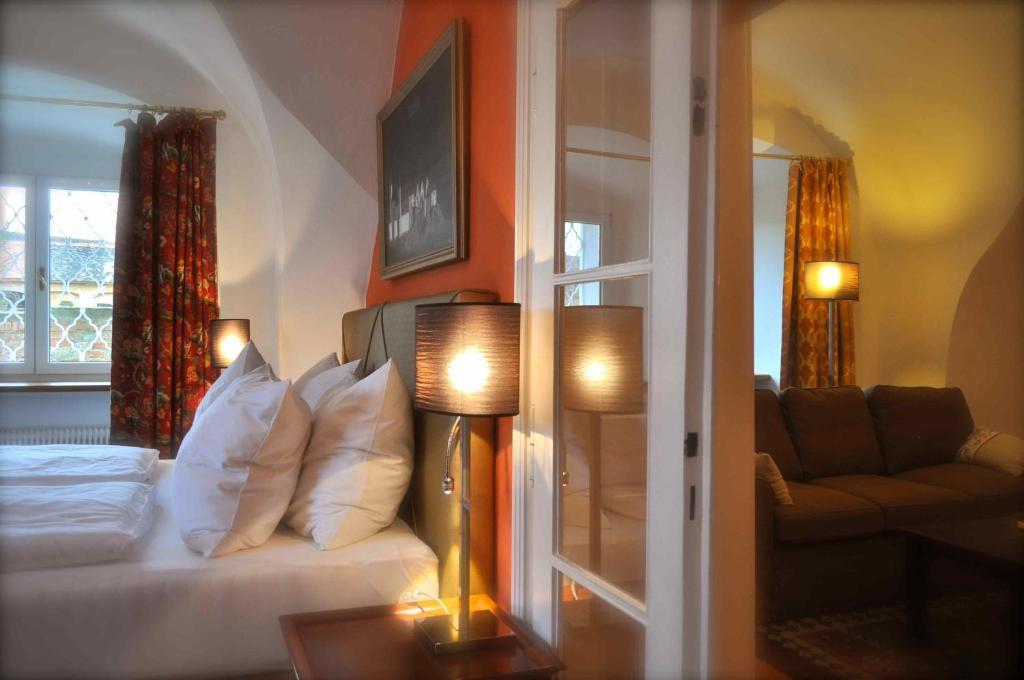 Schlosshotel Mailberg Habitación foto